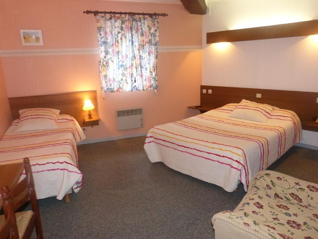 Hotel Du Donjon Champlitte-et-le-Prélot Quarto foto